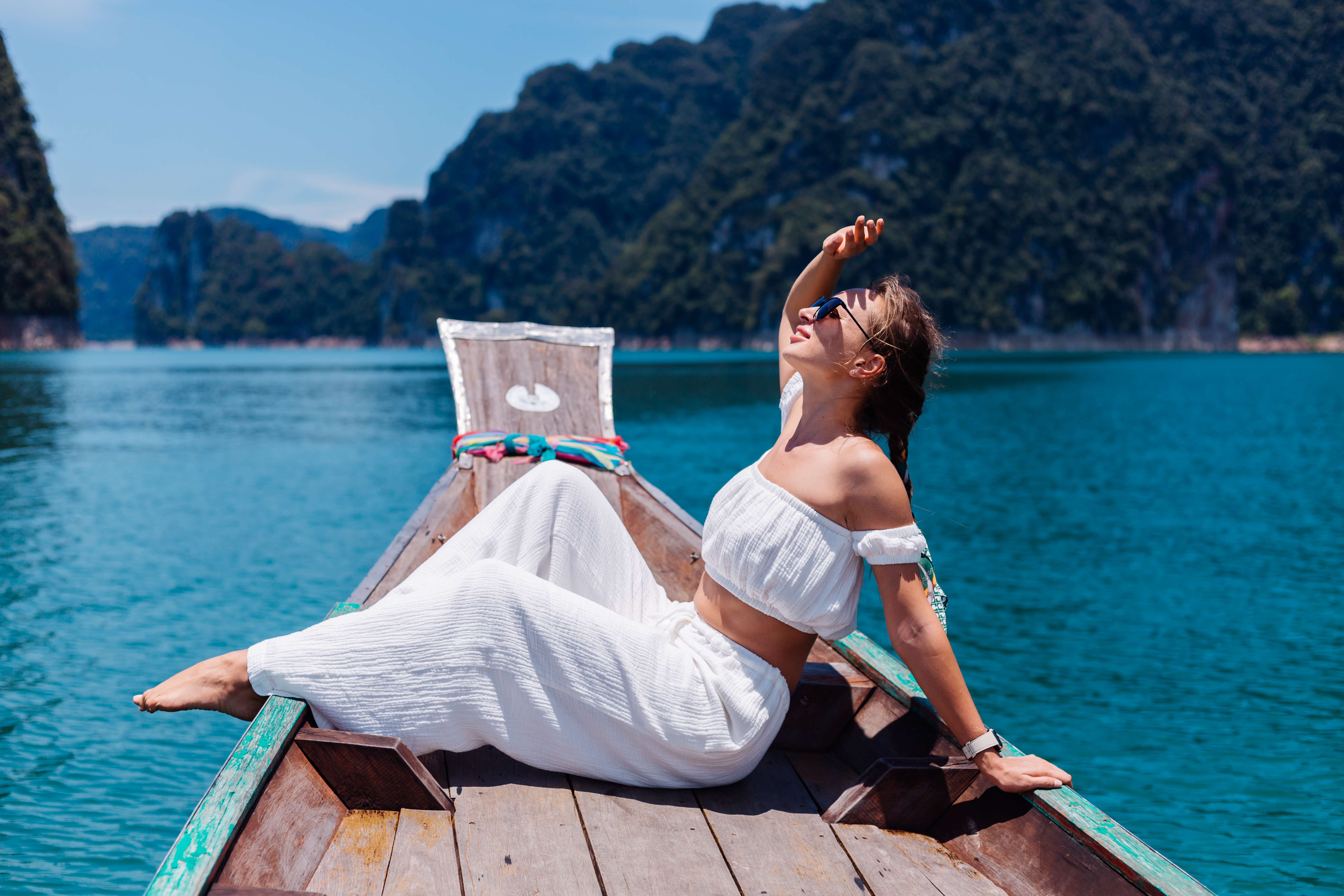 Choose Roomista.com to book your dream hotel.